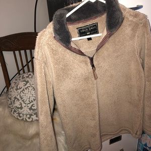true grit pullover sz. xs
